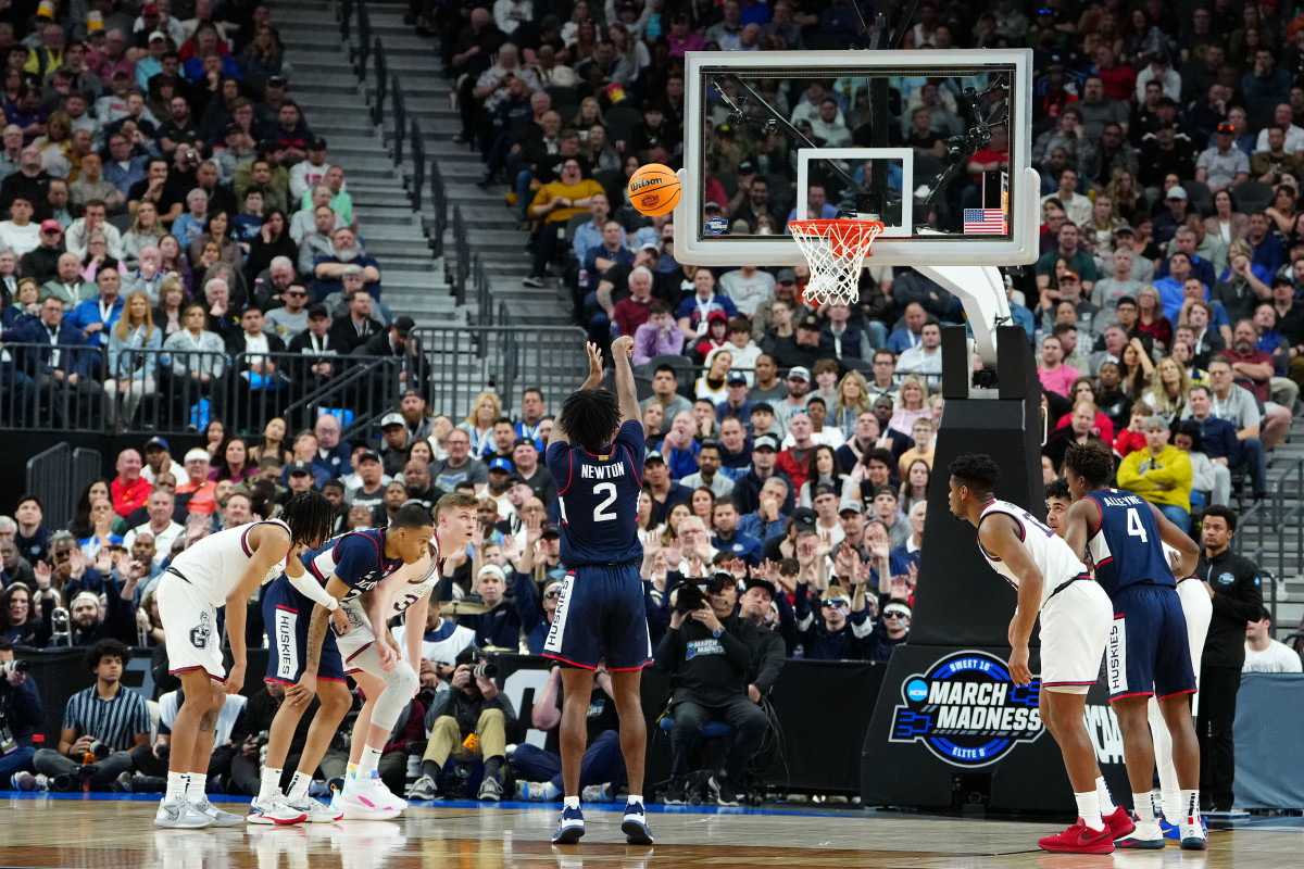 Gonzaga Bulldogs UConn Huskies67